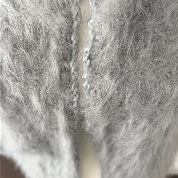 Soft Fuzzy Gray 💯 angora Cardigan, hand knitted - Picture 3 of 16